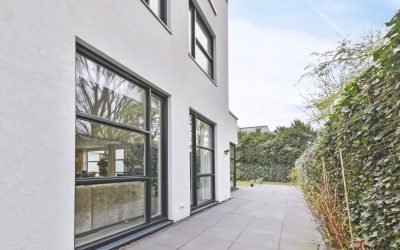Ways Timely Window Repairs Save You Money on Energy Bills